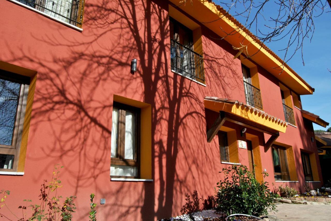 Collado Mediano Complejo Casas Rurales Mansiones Y Villas Deluxe מראה חיצוני תמונה