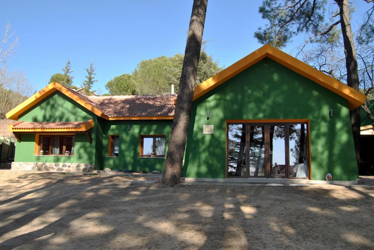 Collado Mediano Complejo Casas Rurales Mansiones Y Villas Deluxe מראה חיצוני תמונה